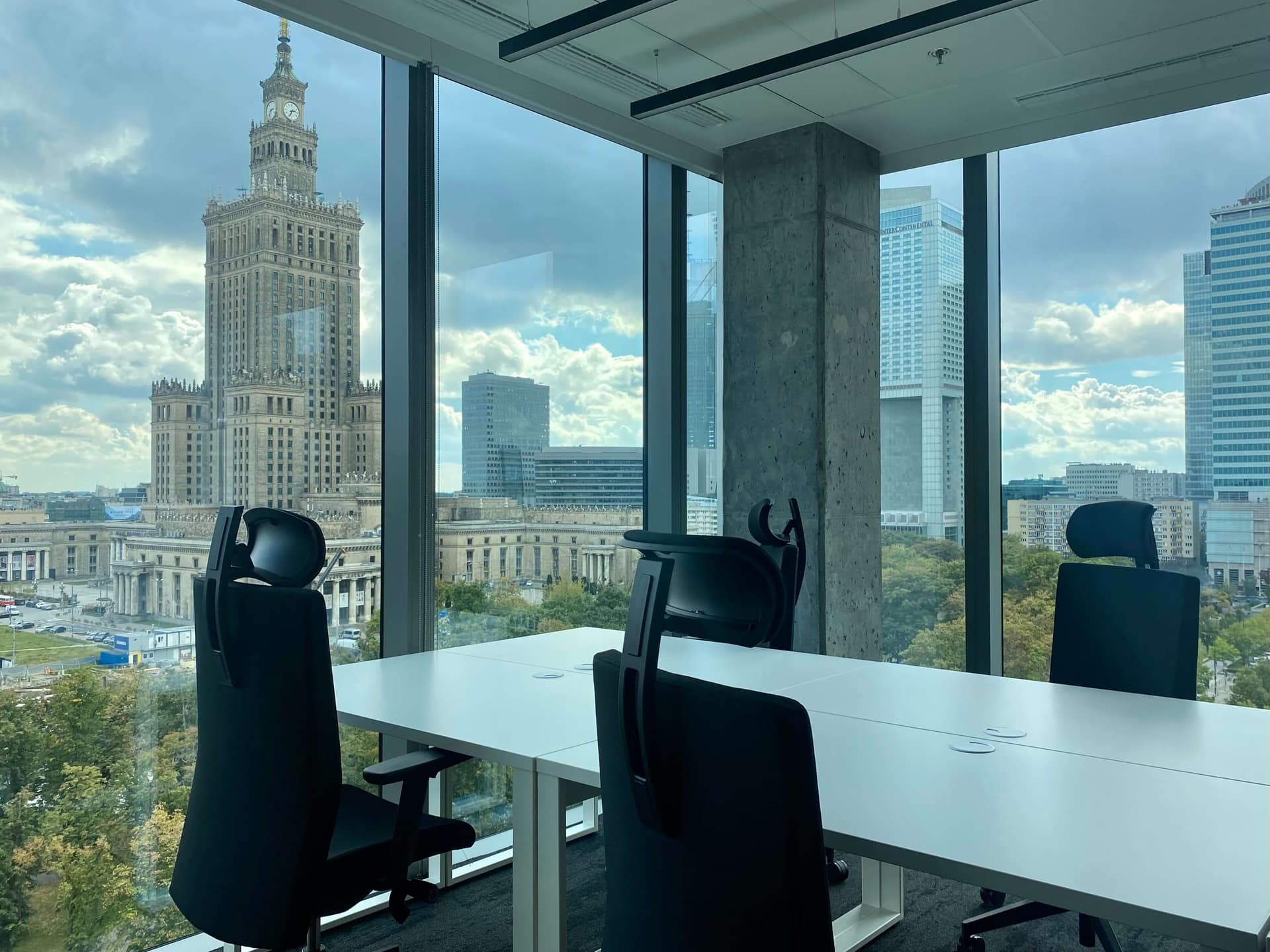 Biura Central Point beIN Offices powered by BiznesHub